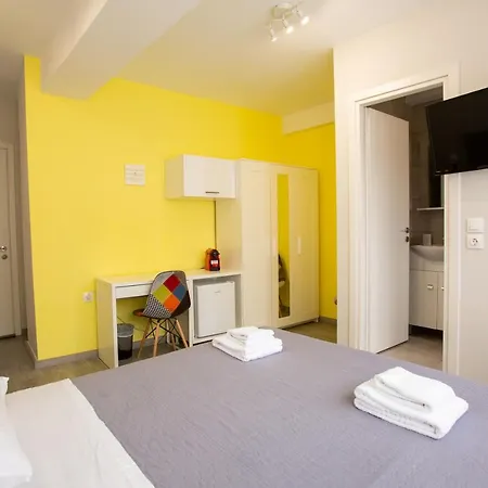 Raise Boutique In The Center Of * Athen