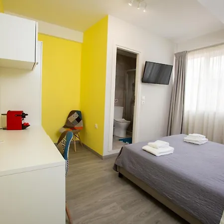 Raise Boutique In The Center Of Apartment *