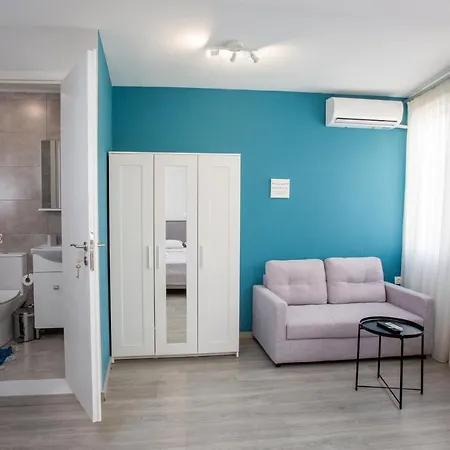 Raise Boutique In The Center Of Apartment Athen
